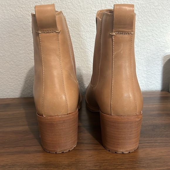 NEW Nisolo Ana Go-To Heeled Chelsea Boot in almond, size 10 - Picture 6 of 7